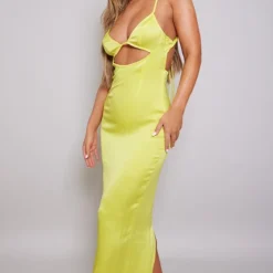 Robe Mi-longue Satinée Jaune Découpée à Bretelles -Jolie Vêtue Soldes Magasin 8bb6e2b3c805ebe735e88cf9a55c8bdab04af128 cne7730 3