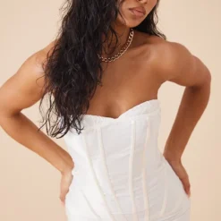 Robe Moulante Satinée Crème à Détail Corset -Jolie Vêtue Soldes Magasin 8eaa4919501fdd693c3535140ac36124a43c44ea cnd2174 1