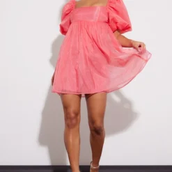 Robe Droite En Organza Rose à Manches Bouffantes