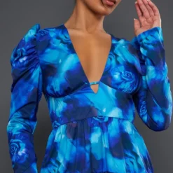 Robe Rétro Bleue Fleurie à Manches Bouffantes Et Ourlet Volanté -Jolie Vêtue Soldes Magasin 8fc2c176e759d5d29494c0fde60801b06b840370 cnc8323 4