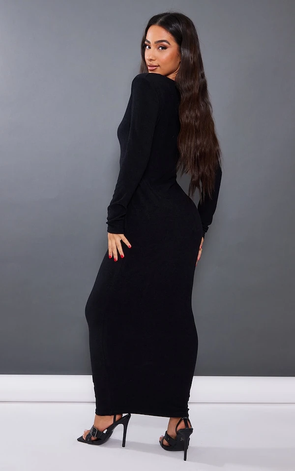 Petite Robe Longue Noire En éponge 4 Petite Robe Longue Noire En éponge – Image 2