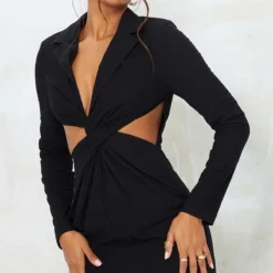 Robe Blazer Texturée Noire Découpée à Torsade -Jolie Vêtue Soldes Magasin 90c41f7e9ccc4509421fb6c5332ee9323a1c5ff3 cmt4953 4
