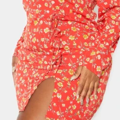 Plus Robe Rouge Moulante Fendue à Imprimé Petites Fleurs Et Lien à Nouer -Jolie Vêtue Soldes Magasin 91ac5b6f02f628c68757804079106d31a2d91247 cmg8973 5