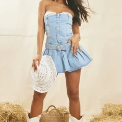 Mini Robe En Jean Délavé Bleu Clair à Boutons Et Jupe Plissée -Jolie Vêtue Soldes Magasin 93aa88dc22f0b9940ca3fcf34c94681ceeb18185 cnc9794 3