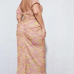 Plus Robe Mi-longue Imprimé Zébré Vert Citron Froncée Sur Le Côté 8 Plus Robe Mi-longue Imprimé Zébré Vert Citron Froncée Sur Le Côté -Jolie Vêtue Soldes Magasin 94c9715736530f7d5eabeb8e0b45bf9fe0119fae cne0688 2