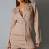 Robe Blazer Tissée Rose Profond à Boutons 1 Robe Blazer Tissée Rose Profond à Boutons -Jolie Vêtue Soldes Magasin 968e4aa2e4fb8ca699bbebba8fff2e679acbf945 cnc2992 1