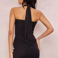 Robe Moulante Dos Nu En Effet Lin Noir à Multiples Découpes Et Anneaux -Jolie Vêtue Soldes Magasin 97f65fdc7ce3e2f33f91feb50121300587c56851 cne1375 2