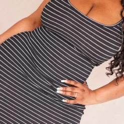 Plus Robe Moulante Noire à Rayures Et Bretelles -Jolie Vêtue Soldes Magasin 9828123bf21d630472c66f13bd512b1b77c6d0fe cne4172 4