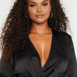 Plus Robe Cache-coeur Noire Satinée à Manches Longues Torsadée 11 Plus Robe Cache-coeur Noire Satinée à Manches Longues Torsadée -Jolie Vêtue Soldes Magasin 992c98db775e6e416422b9b12b769e9c8c695db4 cme0488 5