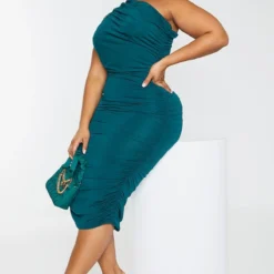 Plus Robe Moulante Longue Vert émeraude Froncée à épaule Unique -Jolie Vêtue Soldes Magasin 9cd311995753956a235449b8651761a144bfe196 cmu8698 4