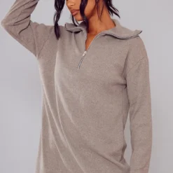 Robe Pull Oversize Côtelée Vert Sauge Kaki à Col Haut Et Demi-zip 9 Robe Pull Oversize Côtelée Vert Sauge Kaki à Col Haut Et Demi-zip -Jolie Vêtue Soldes Magasin 9d2d051e82ed4a09be787724efbba04f8fe765b5 cna3031 3