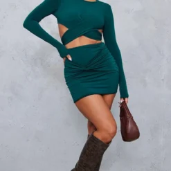 Mini Robe Moulante Verte Croisée à épaulettes -Jolie Vêtue Soldes Magasin 9df2259dbbe0dd4624ba9d05cd08c1b76694a1c1 cnb2759 3