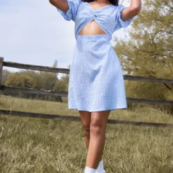 Robe Droite Bleue Imprimé Carreaux à Buste Torsadé Et Découpé -Jolie Vêtue Soldes Magasin 9ee3c6c4586ae13f74f6d09bdb4a966ab7ab4e97 cnd4037 3