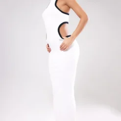 Robe Longue Découpée En Maille Côtelée Blanche à Contours Et Liserés Contrastants 9 Robe Longue Découpée En Maille Côtelée Blanche à Contours Et Liserés Contrastants -Jolie Vêtue Soldes Magasin a0cb8ae836155245edd5ed668ff8170cab8eaaf2 cnd5452 3