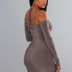 Robe Très Moulante Café Au Lait à Col Carré Et Liens Noués -Jolie Vêtue Soldes Magasin a43da4e5429ead644dab25472a271fa3839644a9 cnc7751 2