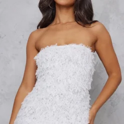 Petite Robe Bustier Très Courte En Maille Deveteuse Blanche -Jolie Vêtue Soldes Magasin a4c452e24ff2556f178fd6a708ef16b452f7f2dd cnb6806 4