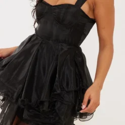 Robe Patineuse Noire En Organza à Bretelles épaisses Et Superpositions -Jolie Vêtue Soldes Magasin a76cd5bd6ca87dc0083a9baed16065d5bd1a55e9 cnc3045 4