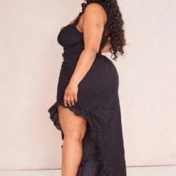 Plus Robe Mi-longue Noire à Broderie Anglaise Et Volants -Jolie Vêtue Soldes Magasin a96aab888343660d62411c864e5c7e4f140fb5f4 cnd4858 2