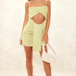 Robe Moulante Texturée Vert Sauge à Devant Drapé Et Découpé -Jolie Vêtue Soldes Magasin ac3b4f97f57ca752a559e0418a7e416435052080 cne1379 3
