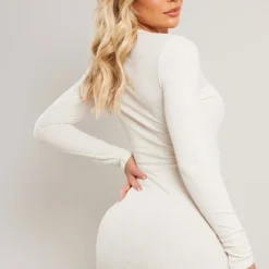 Robe Moulante Côtelée Crème Fendue à Col Carré Et Manches Longues -Jolie Vêtue Soldes Magasin ad0ca1f6b8814883866a0a6081170f9ea4f05a5a cnd5400 2