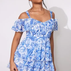 Petite Mini Robe Bleue En Mousseline De Soie Imprimé à Volants