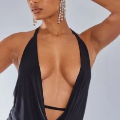 Robe Mi-longue Moulante Noire à Bretelles Et Col Bénitier -Jolie Vêtue Soldes Magasin b06b142dea967e661b7ffa4f70060263df4ffb03 cnb8489 4