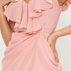 Robe Mi-longue Drapée Rose Imprimé Pois à Dos Lacé -Jolie Vêtue Soldes Magasin b09bc8094ff929025d3e20adebb51249a25c4906 cms1808 5