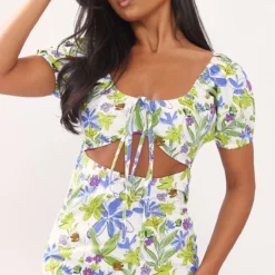 Robe Longue En Coton Bleu à Imprimé Fleuri Et Découpe Devant -Jolie Vêtue Soldes Magasin b0a0773df57b876535b61ebd27a0f9f149a86221 cnd6089 4