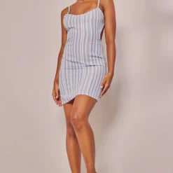 Robe T-shirt Droite En Effet Lin Bleu Découpé à Rayures Et Liens Noués Au Dos 9 Robe T-shirt Droite En Effet Lin Bleu Découpé à Rayures Et Liens Noués Au Dos -Jolie Vêtue Soldes Magasin b178deefdad9c5cd064e069e1dd4421c48b6aaac cne6484 3