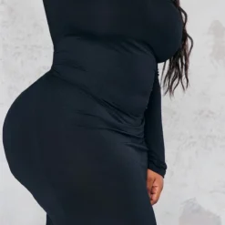 Plus Robe Mi-longue Noir Profond à Manches Longues Et Col Carré -Jolie Vêtue Soldes Magasin b3c215442dc5c33b4222f40126d7604870f26dad cnb4295 4