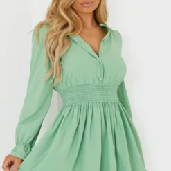 Robe Chemise Vert Sauge Resserrée à La Taille