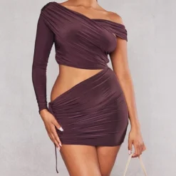 Robe Asymétrique Très Moulante Froncée Chocolat Drapée à Col Bardot -Jolie Vêtue Soldes Magasin b57a3d236c6163237d420006cbfd867ac68fc16a cnc7786 3