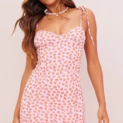 Robe Moulante Rose Fleurie En Mousseline De Soie à Bretelles Nouées Et Détail Bonnets 9 Robe Moulante Rose Fleurie En Mousseline De Soie à Bretelles Nouées Et Détail Bonnets -Jolie Vêtue Soldes Magasin b89b094962b61509620c3a99299e43e9feb3e79b cmy1641 4