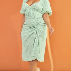 Plus Robe Mi-longue Fendue Verte Fleurie à Côtés Froncés Et Manches Bouffantes -Jolie Vêtue Soldes Magasin b95d44b469c1ce03502f17701a1a1179d9ae4289 cmw4076 4