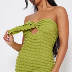 Robe Longue Bustier Texturée Vert Olive Nouée Sur Le Devant -Jolie Vêtue Soldes Magasin bbf1a6bfff8ac71ea62f81ab70b3c9597bab5ee2 cmz4667 5