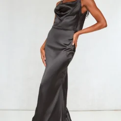 Robe Longue Satinée Noire à Dos Nu Bénitier Et Coutures En Biais -Jolie Vêtue Soldes Magasin be2f08550ea301ea7c4e56037e006a92ebe71986 cne1428 3