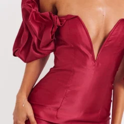 Petite Robe Moulante Bordeaux à Décolleté Plongeant Et Manches Volantées 10 Petite Robe Moulante Bordeaux à Décolleté Plongeant Et Manches Volantées -Jolie Vêtue Soldes Magasin beeb8a9336b0d45dab416104d6d004a374fa15aa cnb3297 4