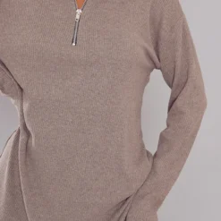 Robe Pull Oversize Côtelée Vert Sauge Kaki à Col Haut Et Demi-zip 10 Robe Pull Oversize Côtelée Vert Sauge Kaki à Col Haut Et Demi-zip -Jolie Vêtue Soldes Magasin beeeda253a2ba16ebc1b6dc7b06d292859ce9d4f cna3031 4