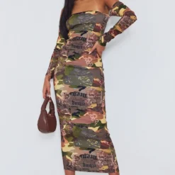 Tall Robe Mi-longue Orange à Imprimé Camouflage Et épaules Dénudées