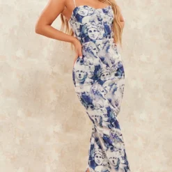 Robe Longue Bleue Imprimé Renaissance Tissée Stretch à Boutons Et Bretelles -Jolie Vêtue Soldes Magasin c222a2f217390a9c30d4cee6e39a6e70764f8f58 cne4561 3