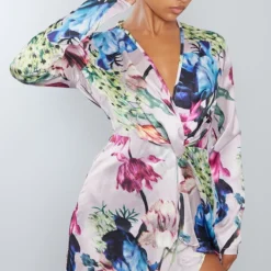 Robe Portefeuille Soyeuse Multicolore Fleurie à Manches Longues