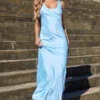 Robe Longue Satinée Bleue à Dos Nu Arrondi -Jolie Vêtue Soldes Magasin c3755c598a54c8ee534e37a2f423b721e6540c78 cnd9175 1