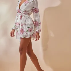 Robe Patineuse Blanche à Imprimé Floral En Mousseline De Soie Avec Décolleté Plongeant -Jolie Vêtue Soldes Magasin c580f547db01f49e849d81c5e93e3440e4b617b3 clv2486 3