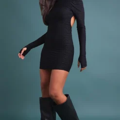 Robe Moulante Texturée Noire à Trous Pour Les Pouces Et Dos Nu -Jolie Vêtue Soldes Magasin c7d3def44d4bad536e64dd49315a5b20cb24ba79 cnc2956 3