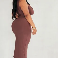 Plus Robe Mi-longue Moulante Chocolat Froncée -Jolie Vêtue Soldes Magasin ca6fa6abe1e36f3c8c9b2ca703af56dd76149c4b cnd5073 2