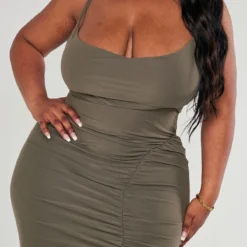 Plus Robe Mi-longue En Jersey Doux Froncé Kaki à Col Bénitier -Jolie Vêtue Soldes Magasin cd6f4d58a35a58b524a5e972e430f5d9aaba8e7e cnd4813 4
