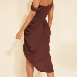 Robe Mi-longue En Mousseline De Soie Chocolat à Bretelle Asymétrique Et Drapé -Jolie Vêtue Soldes Magasin cf27825425791be2cb840acb6888badbe521a8c4 cmu6117 3
