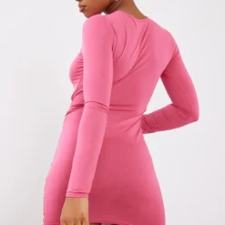 Robe Très Moulante Rose à Manches Longues Et Multiples Anneaux -Jolie Vêtue Soldes Magasin cff46e74c0f4b2d92d3acb14171f339bf8a55128 cnc2258 2