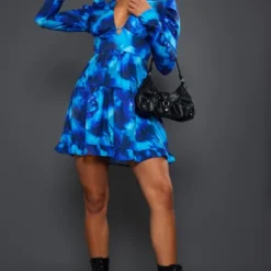 Robe Rétro Bleue Fleurie à Manches Bouffantes Et Ourlet Volanté -Jolie Vêtue Soldes Magasin d0f043ef29c5447d40c223e93c395c8dd9208a98 cnc8323 3