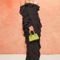 Robe Longue En Mousseline De Soie Noire à Corset Et Manches Longues